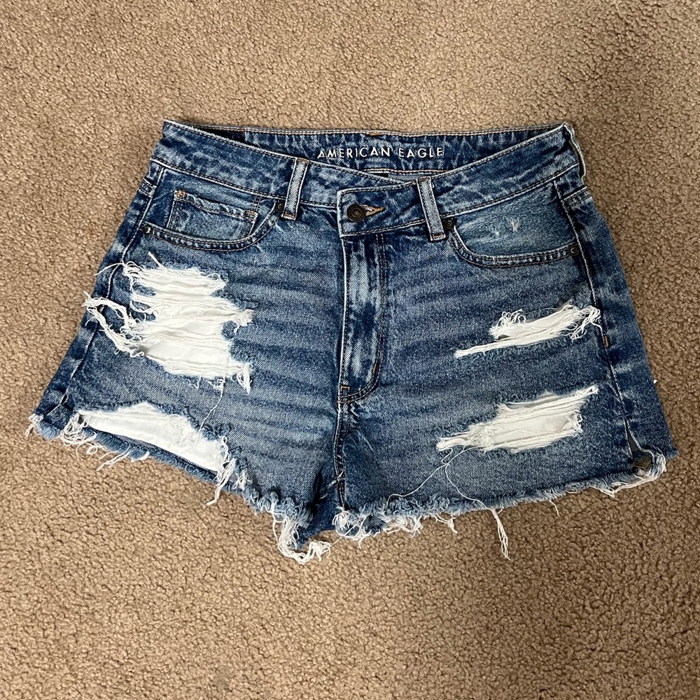 American eagle mom short